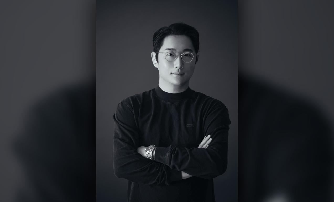 In an audacious career change, Brian Oh '02 left law and bet everything on a dream at the intersection of science, nature and modern life.