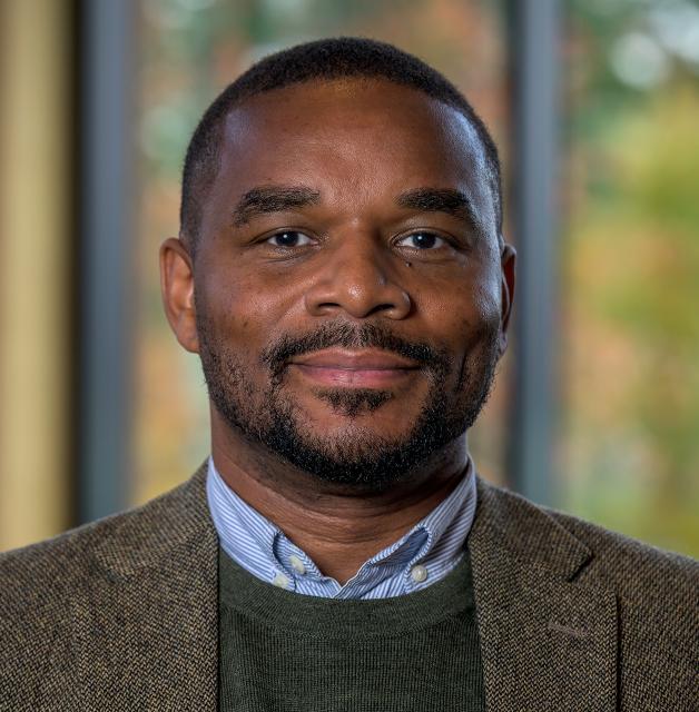 Sherman Roberts headshot