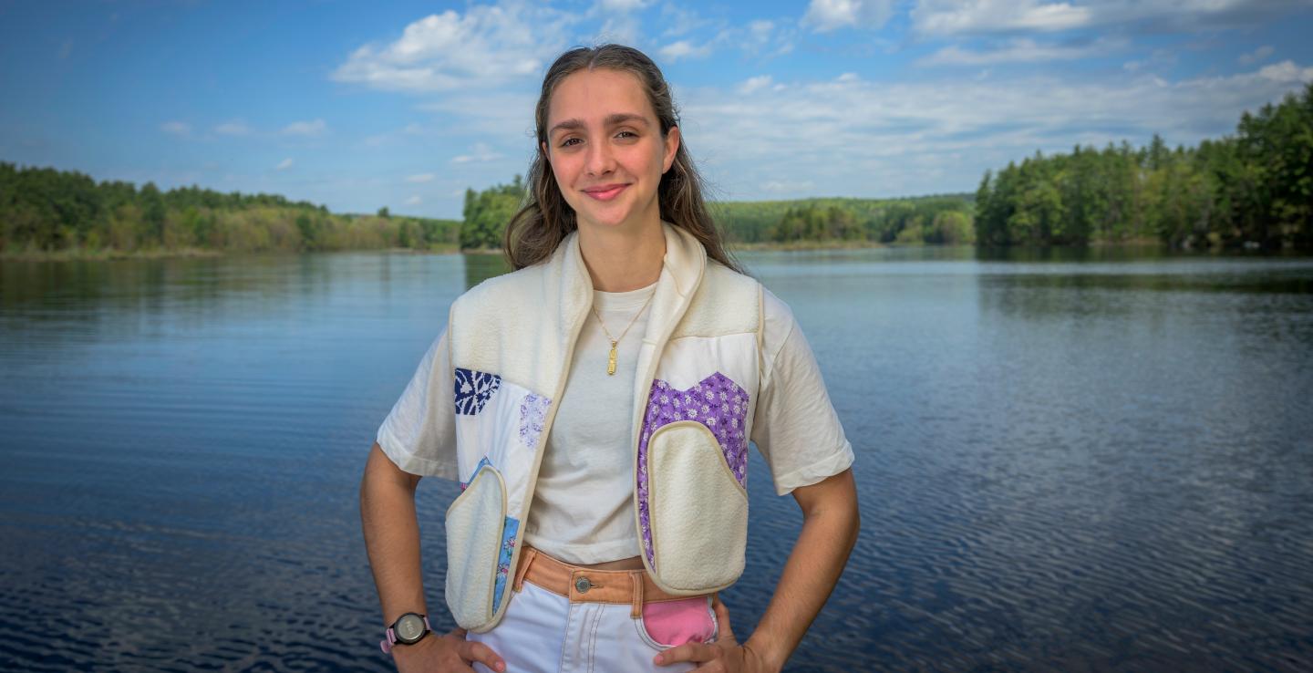 Edie Jones '24 hero image