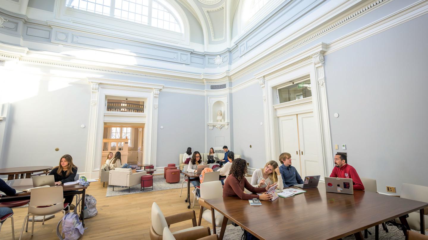 Sheldon's rotunda as a study center