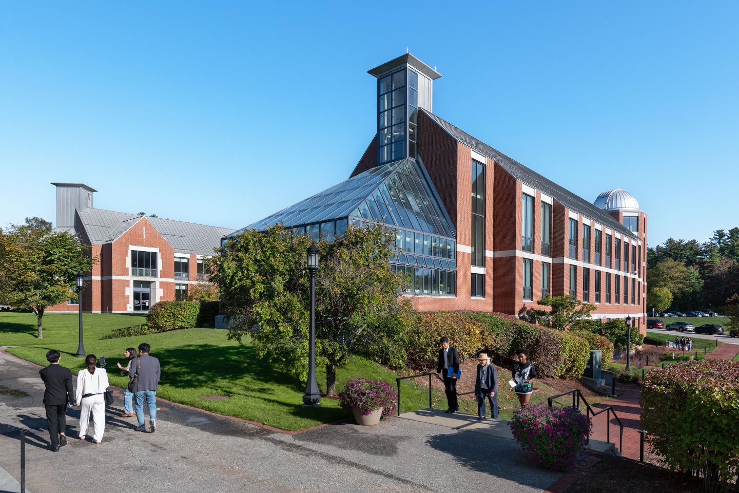 Students walking across the St. Paul's School campus