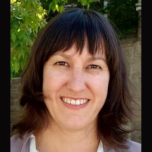 Dr. Elena Bonmati Gonzavelez